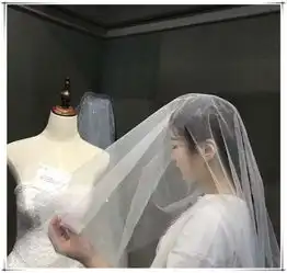 失恋博物馆婚纱头像我每天都在努力变好,只是想等你回头
