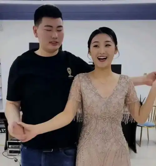 大衣哥不出面澄清,太明智了
