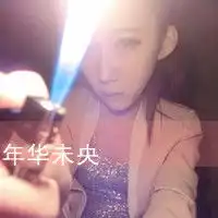 潮流情侣头像若有似无的小情绪
