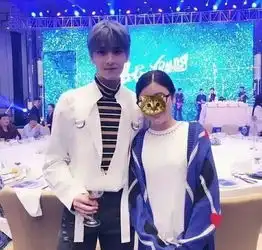 大s与路人合照不瘦却还是赢了baby蒋欣和素人差距咋辣么大
