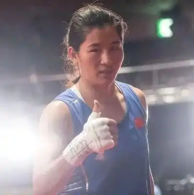 李倩
