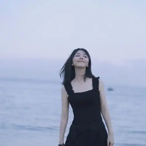 头像谭松韵易烊千玺阚清子
