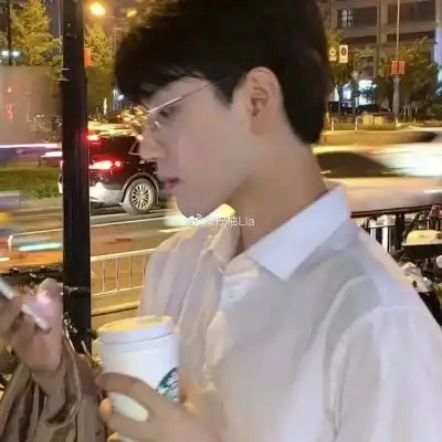 ins真人恩爱情头我喜欢你不丢人情侣头像我要个性网
