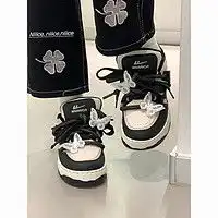 特婷女士帆布鞋tietinlo特婷春秋百搭布鞋多少钱
