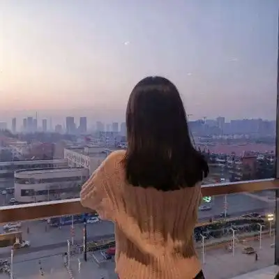 微信情侣头像图片大全背影,总是生生不息的爱着你
