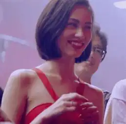 水原希子拍摄杂志大片强大的朋友圈你知道吗
